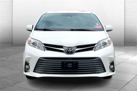 Photos of 2020 Toyota Sienna XLE for sale in Kansas City, MO at Cable Dahmer Chevrolet of Kansas City