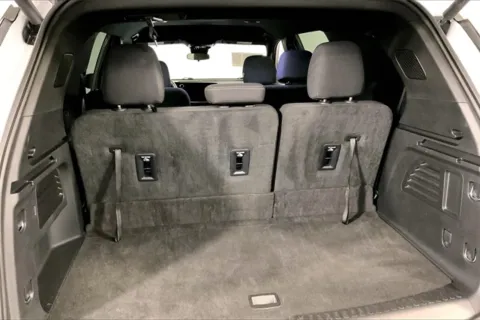 More photos of 2024 Chevrolet Traverse LT at Cable Dahmer Chevrolet of Kansas City, MO