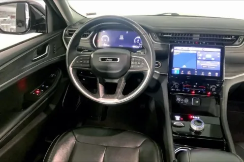 More photos of 2021 Jeep Grand Cherokee L Limited at Cable Dahmer Chevrolet of Kansas City, MO