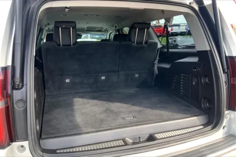 More photos of 2018 Chevrolet Suburban Premier at Cable Dahmer Chevrolet of Kansas City, MO