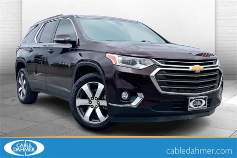 Black 2019 Chevrolet Traverse 3LT for sale in Kansas City, MO