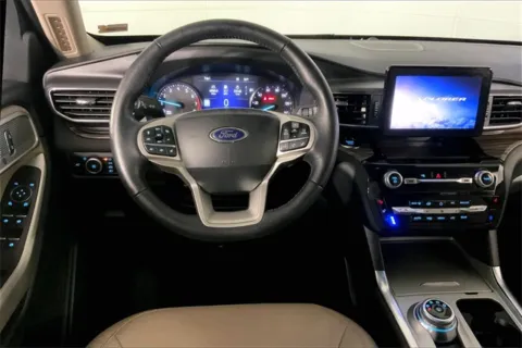 More photos of 2023 Ford Explorer Limited at Cable Dahmer Chevrolet of Kansas City, MO