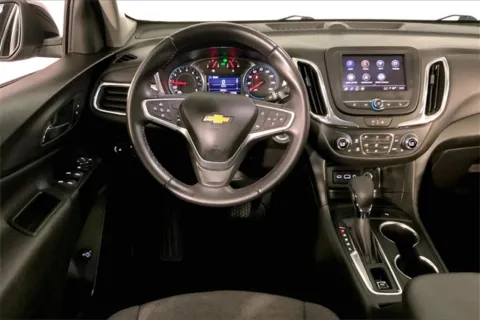 More photos of 2022 Chevrolet Equinox LT at Cable Dahmer Chevrolet of Kansas City, MO