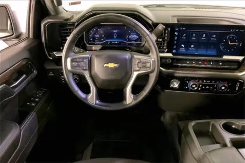 More photos of 2023 Chevrolet Silverado 1500 LT at Cable Dahmer Chevrolet of Kansas City, MO