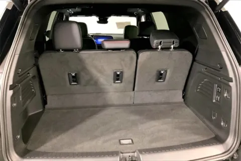 More photos of 2024 Chevrolet Traverse RS at Cable Dahmer Chevrolet of Kansas City, MO