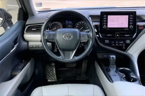 More photos of 2021 Toyota Camry SE at Cable Dahmer Chevrolet of Kansas City, MO