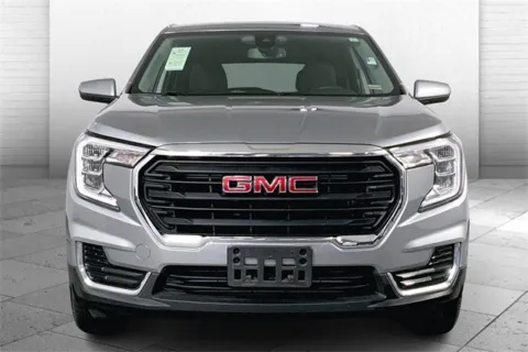 Photos of 2024 GMC Terrain SLE for sale in Kansas City, MO at Cable Dahmer Chevrolet of Kansas City