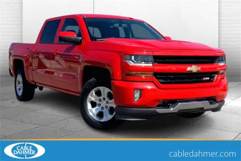 Red 2018 Chevrolet Silverado 1500 LT for sale in Kansas City, MO