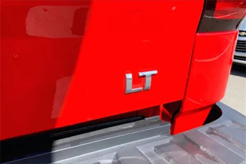 More photos of 2018 Chevrolet Silverado 1500 LT at Cable Dahmer Chevrolet of Kansas City, MO