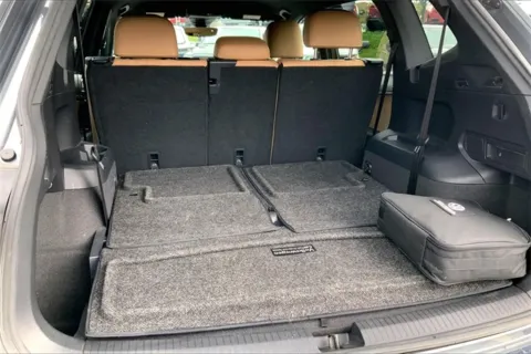 More photos of 2022 Volkswagen Tiguan 2.0T SE at Cable Dahmer Chevrolet of Kansas City, MO