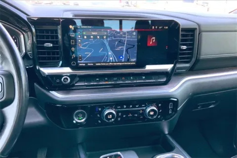 More photos of 2022 GMC Sierra 1500 SLT at Cable Dahmer Chevrolet of Kansas City, MO