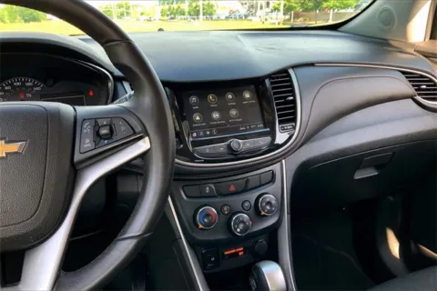 More photos of 2018 Chevrolet Trax LT at Cable Dahmer Chevrolet of Kansas City, MO