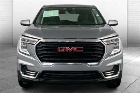 Photos of 2024 GMC Terrain SLE for sale in Kansas City, MO at Cable Dahmer Chevrolet of Kansas City