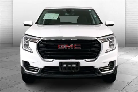 Photos of 2024 GMC Terrain SLE for sale in Kansas City, MO at Cable Dahmer Chevrolet of Kansas City