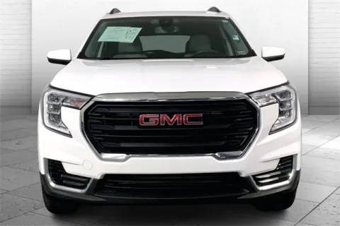Photos of 2023 GMC Terrain SLE for sale in Kansas City, MO at Cable Dahmer Chevrolet of Kansas City
