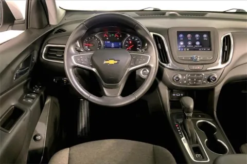 More photos of 2022 Chevrolet Equinox LT at Cable Dahmer Chevrolet of Kansas City, MO