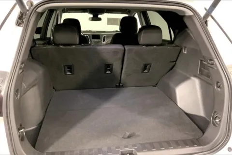 More photos of 2022 Chevrolet Equinox LT at Cable Dahmer Chevrolet of Kansas City, MO