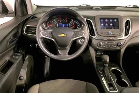 More photos of 2022 Chevrolet Equinox LT at Cable Dahmer Chevrolet of Kansas City, MO
