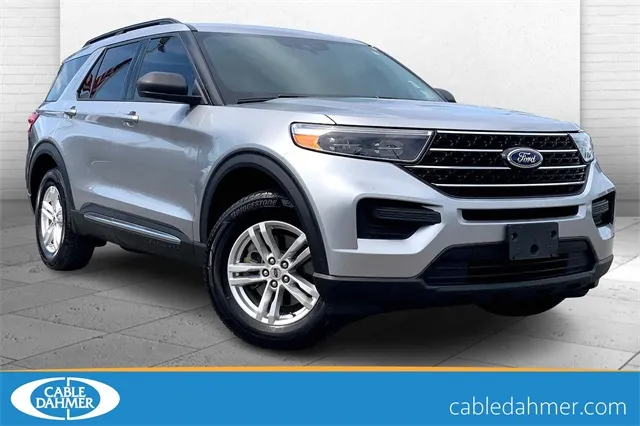 Silver 2020 Ford Explorer XLT for sale in Kansas City, MO