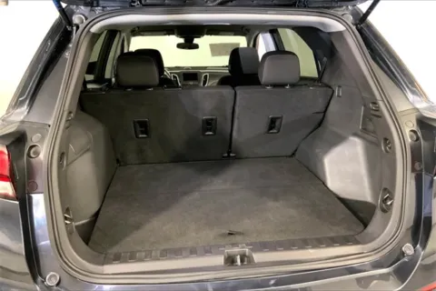 More photos of 2023 Chevrolet Equinox LT at Cable Dahmer Chevrolet of Kansas City, MO