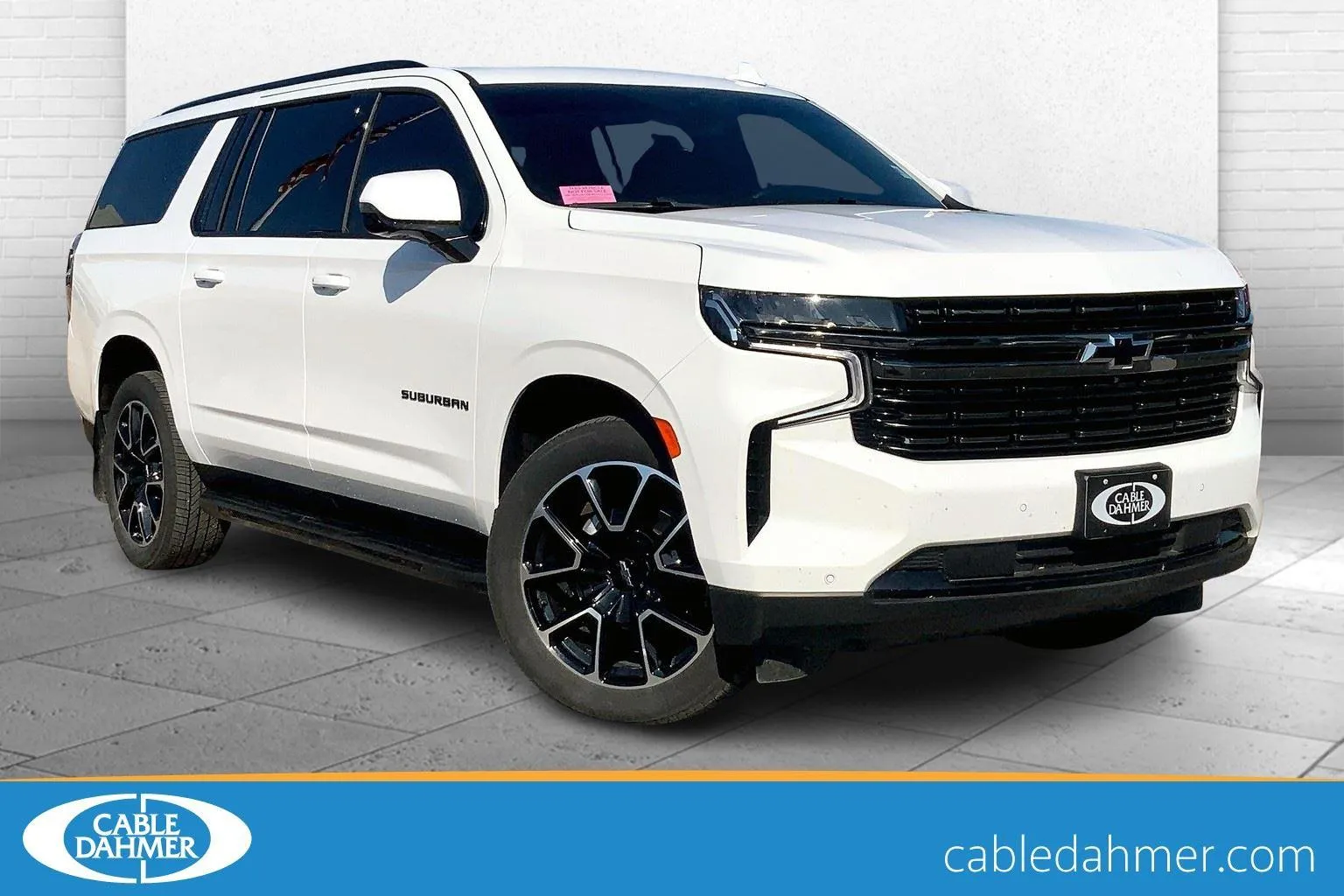 White 2022 Chevrolet Suburban RST for sale in Kansas City, MO