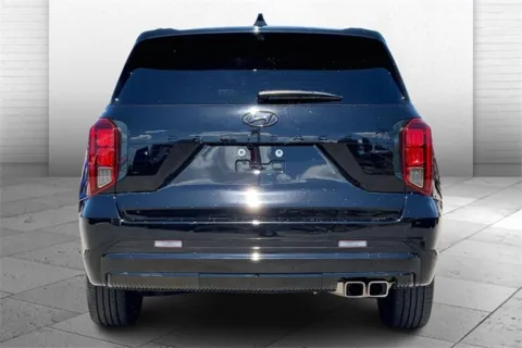 Another view of 2024 Hyundai Palisade Calligraphy Night Edition for sale in Kansas City, MO at Cable Dahmer Chevrolet of Kansas City