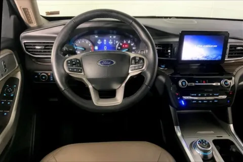More photos of 2023 Ford Explorer Limited at Cable Dahmer Chevrolet of Kansas City, MO