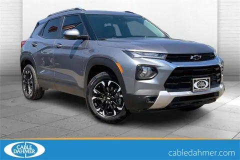 Gray 2021 Chevrolet TrailBlazer LT for sale in Kansas City, MO