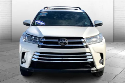 Photos of 2018 Toyota Highlander Limited Platinum for sale in Kansas City, MO at Cable Dahmer Chevrolet of Kansas City