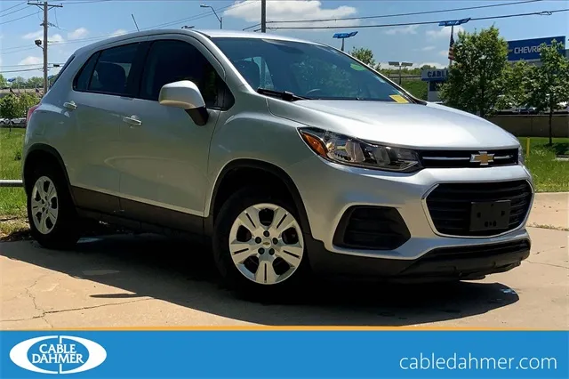 Silver 2017 Chevrolet Trax LS for sale in Kansas City, MO