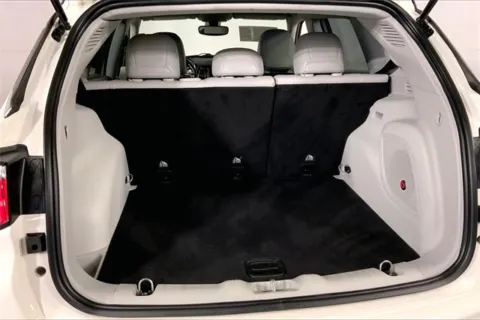 More photos of 2019 Jeep Compass Limited at Cable Dahmer Chevrolet of Kansas City, MO