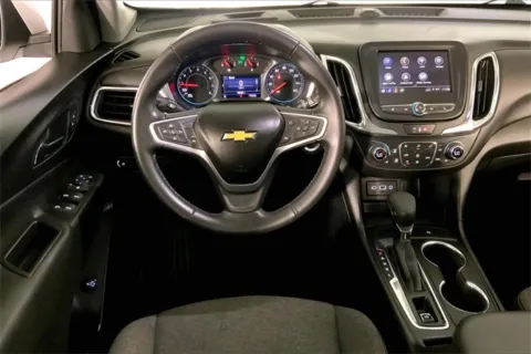 More photos of 2022 Chevrolet Equinox LT at Cable Dahmer Chevrolet of Kansas City, MO