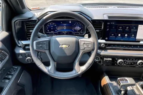 More photos of 2023 Chevrolet Silverado 1500 High Country at Cable Dahmer Chevrolet of Kansas City, MO