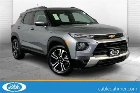 Gray 2023 Chevrolet TrailBlazer LT for sale in Kansas City, MO