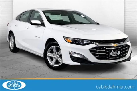 White 2023 Chevrolet Malibu LT for sale in Kansas City, MO