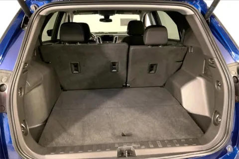 More photos of 2022 Chevrolet Equinox LT at Cable Dahmer Chevrolet of Kansas City, MO