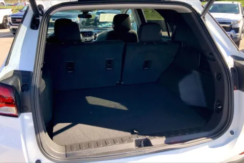 More photos of 2023 Chevrolet Equinox LT at Cable Dahmer Chevrolet of Kansas City, MO