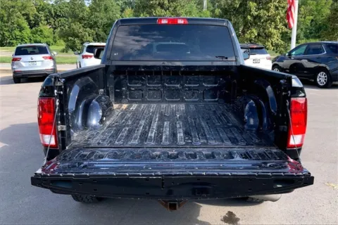 More photos of 2018 Ram 1500 Express at Cable Dahmer Chevrolet of Kansas City, MO