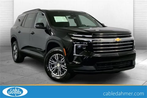 Black 2025 Chevrolet Traverse LT for sale in Kansas City, MO