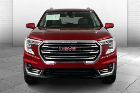 Photos of 2024 GMC Terrain SLT for sale in Kansas City, MO at Cable Dahmer Chevrolet of Kansas City