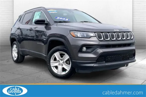 Gray 2022 Jeep Compass Latitude for sale in Kansas City, MO