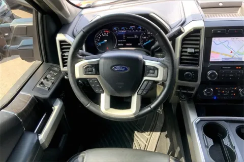 More photos of 2020 Ford F-250SD Lariat at Cable Dahmer Chevrolet of Kansas City, MO