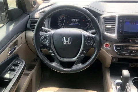 More photos of 2018 Honda Pilot EX-L at Cable Dahmer Chevrolet of Kansas City, MO