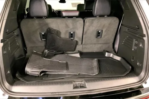More photos of 2024 Chevrolet Traverse RS at Cable Dahmer Chevrolet of Kansas City, MO