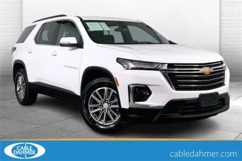White 2023 Chevrolet Traverse LT for sale in Kansas City, MO