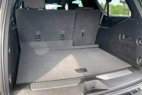 More photos of 2023 Chevrolet Suburban RST at Cable Dahmer Chevrolet of Kansas City, MO