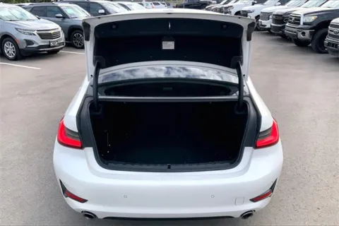More photos of 2020 BMW 3 Series 330i at Cable Dahmer Chevrolet of Kansas City, MO