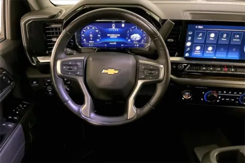 More photos of 2022 Chevrolet Silverado 1500 LT (2FL) at Cable Dahmer Chevrolet of Kansas City, MO