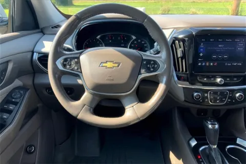 More photos of 2020 Chevrolet Traverse LT at Cable Dahmer Chevrolet of Kansas City, MO