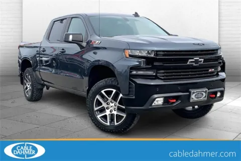 Gray 2019 Chevrolet Silverado 1500 LT Trail Boss for sale in Kansas City, MO